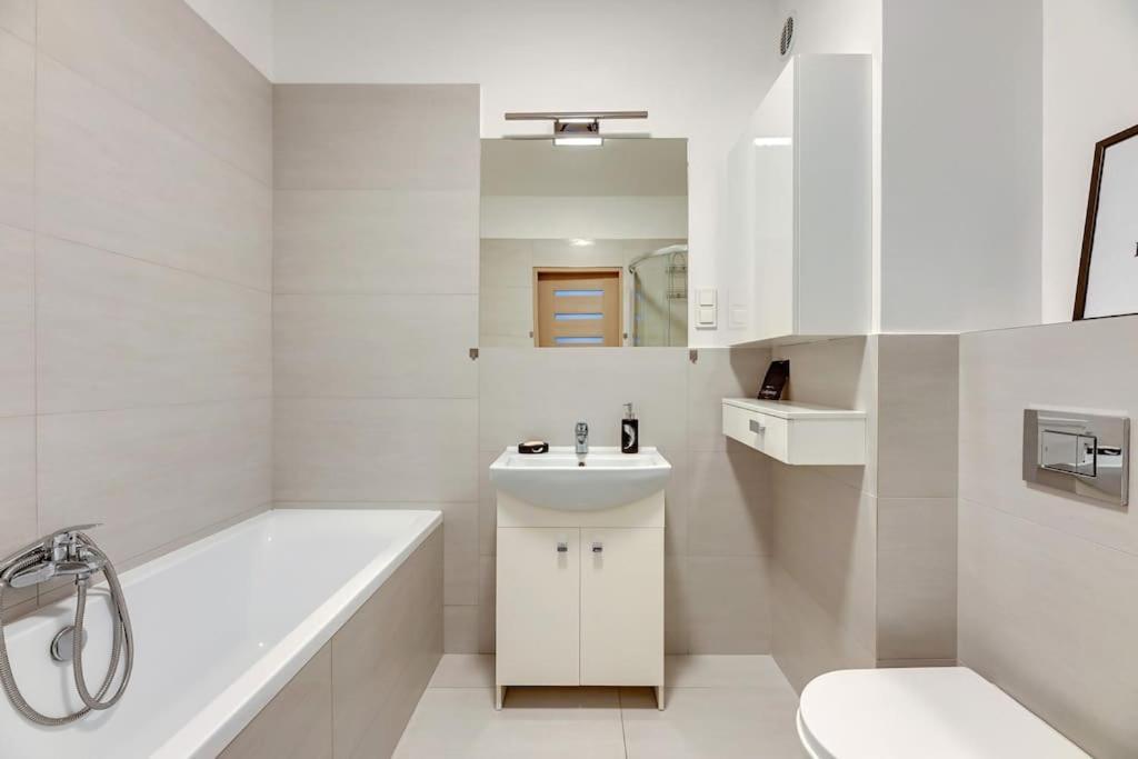 Albatross Tower - Apartament W Centrum Przymorza By Grand Apartments Gdansk Exterior foto